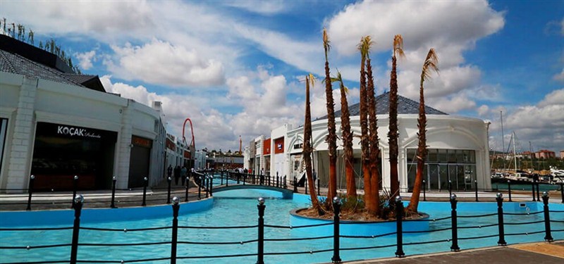 ViaPort Marina Outlet AVM