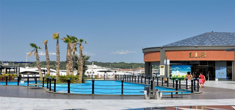 ViaPort Marina Outlet AVM
