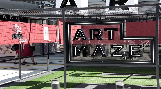 Akmerkez`de sanat labirenti 