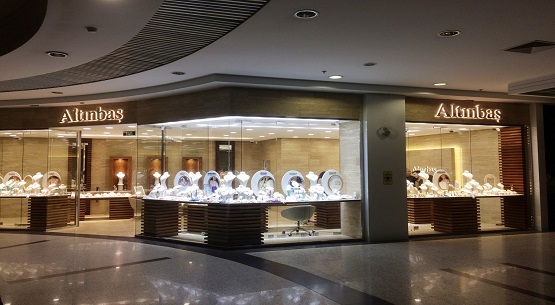 Altınbaş, Armada AVM’de 88’inci mağazasını açtı 