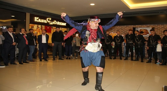 Çelik Park AVM`de şölen