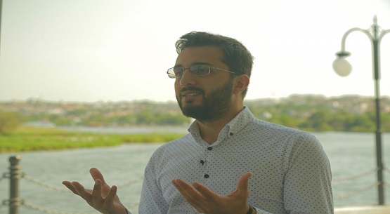 Hikmet Anıl Öztekin Agora`da okurlarıyla buluşacak 