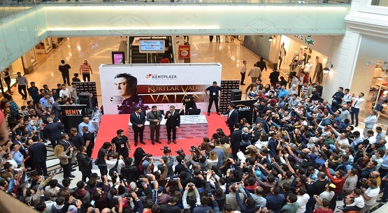 Kentplaza AVM “Kurtlar Vadisi Vatan” ekibini ağırladı 