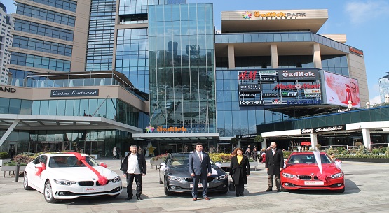 ÖzdilekPark İstanbul talihlileri ödüllerini aldı 